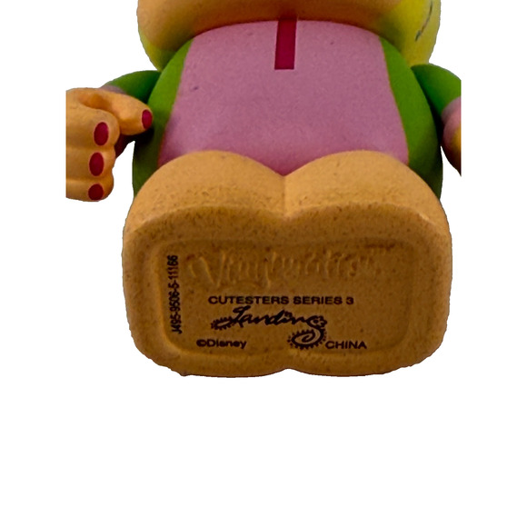 Disney Vinylmation Cutesters at the Beach Surfer Girl 3" Collectible Figure - Picture 3 of 3